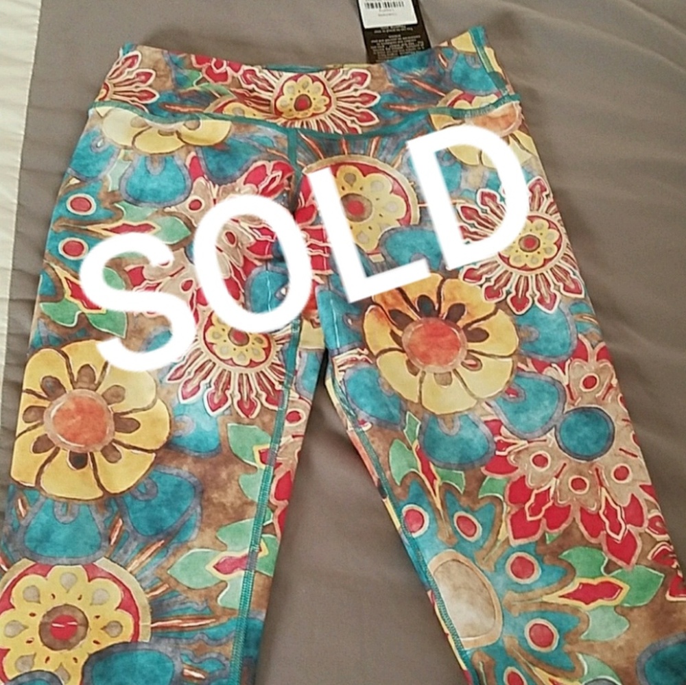 Niyama leggings Coachella  No Slip Waist.